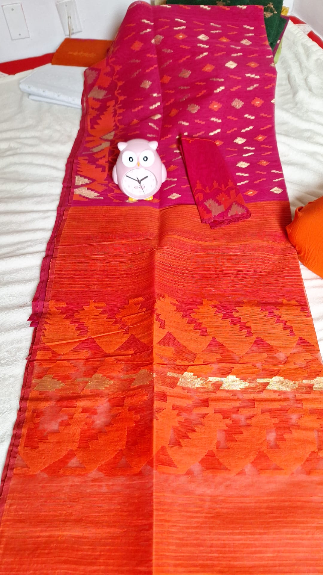 Radiant Dual-Tone Jamdani Saree in Red and Orange