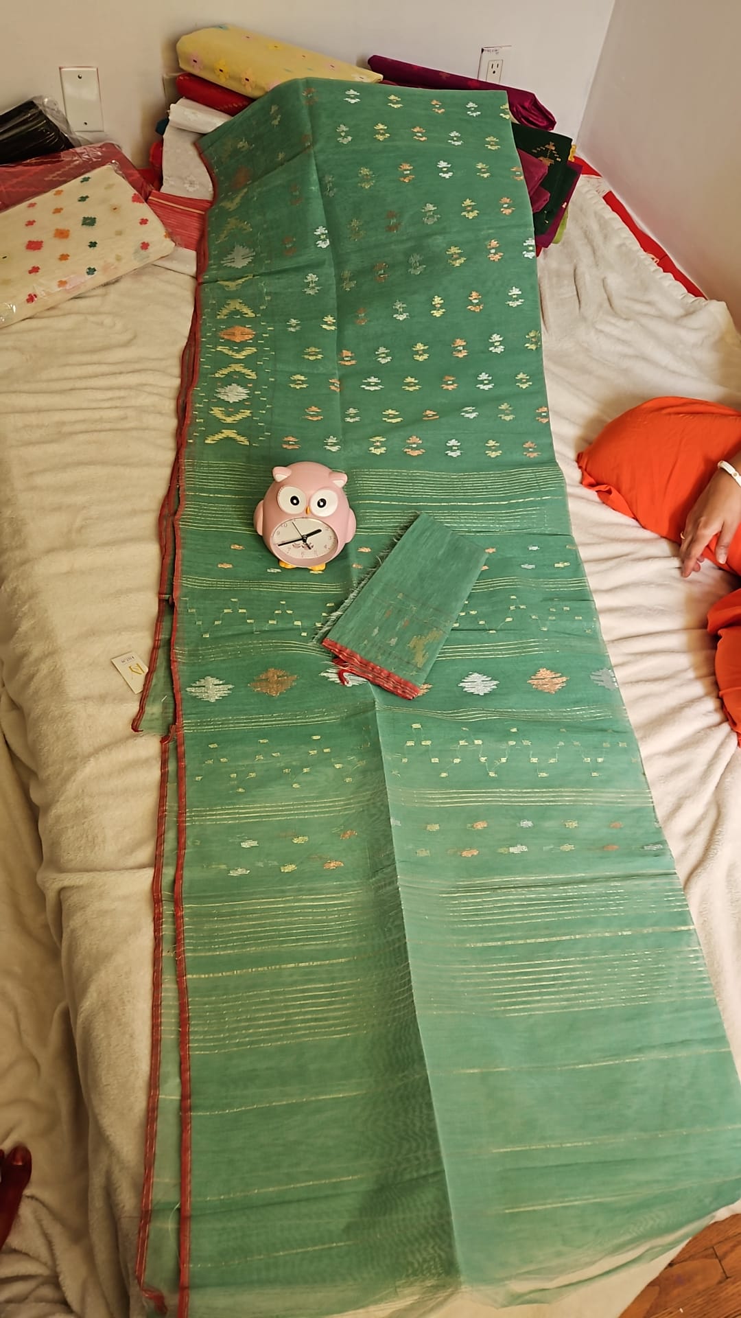 Green Handwoven Jamdani Saree with Woven Motifs